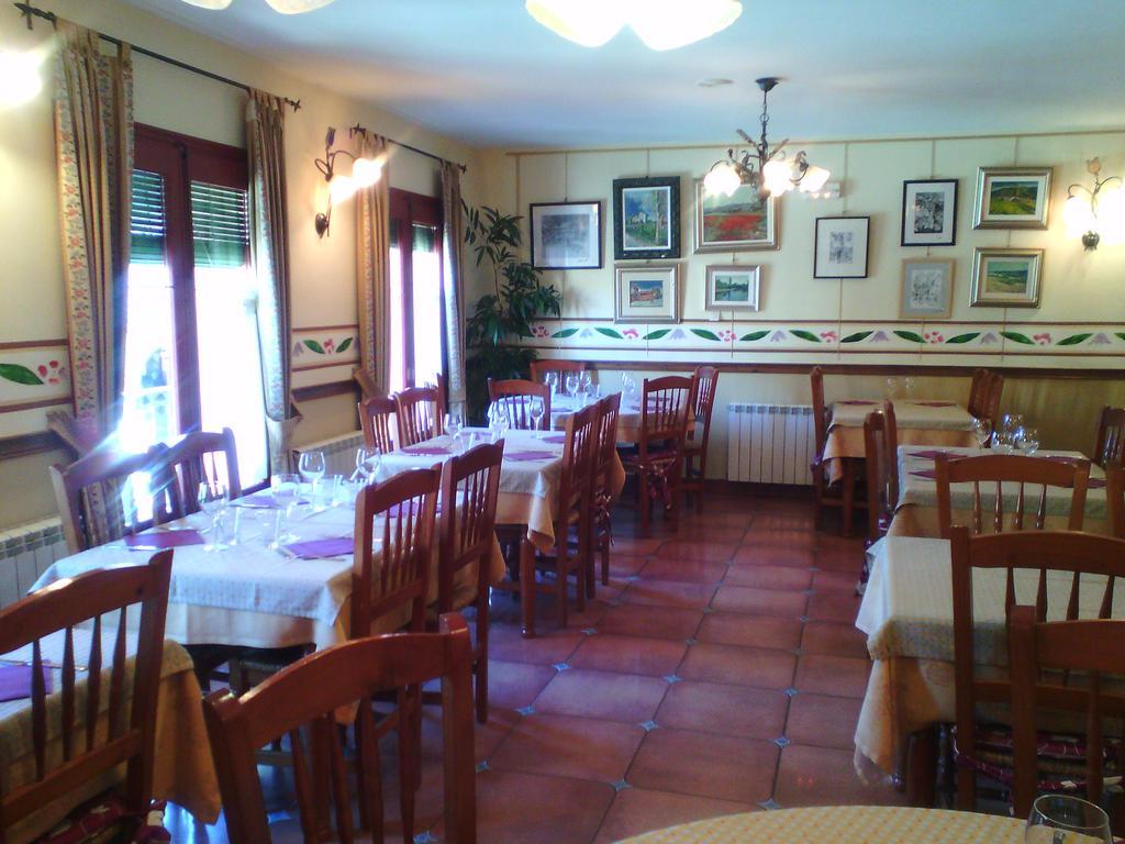 Hotel La Botiga Prades Buitenkant foto